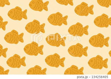 ベージュ背景のたい焼きシームレスパターン 134256405