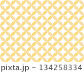 七宝文様の背景イラスト　金色 134258334