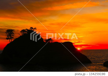 日本一の堂ヶ島の夕日 日本一の堂ヶ島の夕日 134259190
