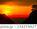 日本一の堂ヶ島の夕日 134259427