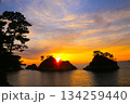 日本一の堂ヶ島の夕日 134259440