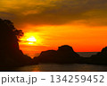 日本一の堂ヶ島の夕日 134259452