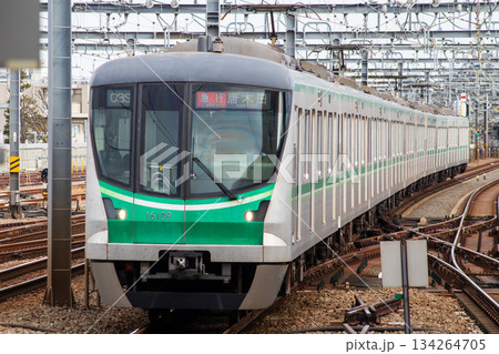 東京地下鉄千代田線の通勤型電車 134264705