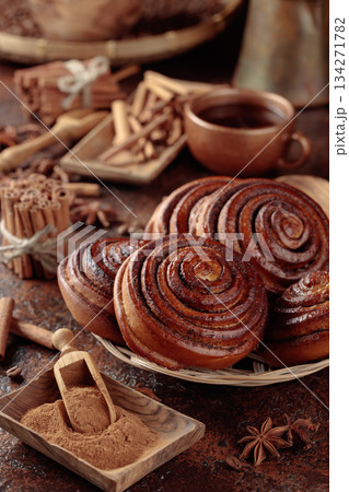Freshly baked sweet cinnamon buns. 134271782