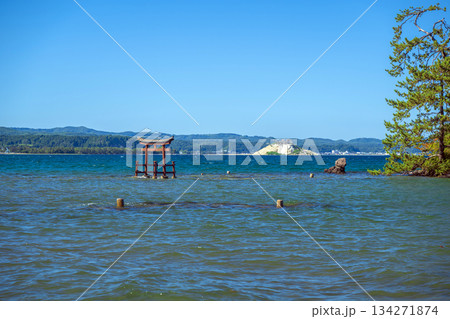 能登 恋路海岸の風景 134271874