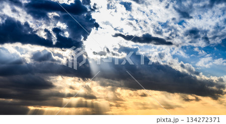 光と雲 134272371
