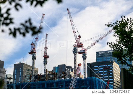 高層ビル建設現場 134272487