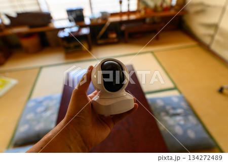 和室でのカメラ点検 134272489