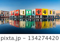 水辺のカラフルな街並みのイラスト 134274420