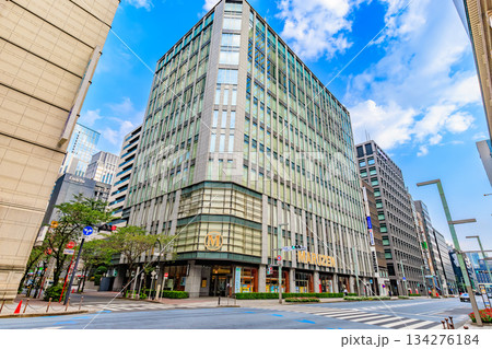 東京　中央区　日本橋の都市風景　日本橋二丁目交差点付近 134276184