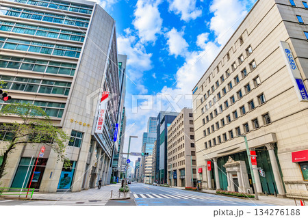 東京　中央区　日本橋の都市風景　日本橋二丁目交差点付近 134276188