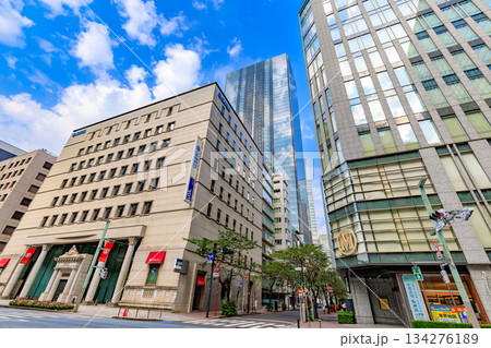 東京　中央区　日本橋の都市風景　日本橋二丁目交差点付近 134276189