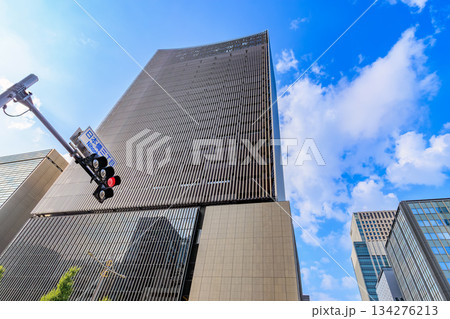 東京 中央区 京橋の都市風景 日本橋三丁目交差点付近 東京 中央区 京橋の都市風景 日本橋三丁目交差点付近 134276213