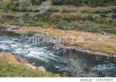 初冬の木津川風景　京都府笠置町 134278050