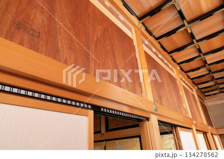 名古屋城　本丸御殿内部　復元工事の為障壁画が外されています 134278562