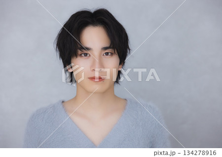 若い男性のポートレート 若い男性のポートレート 134278916