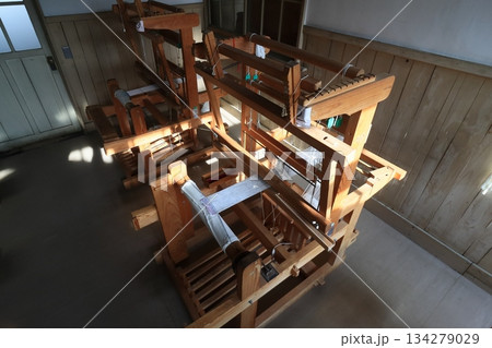 秩父銘仙館の機織り機　 134279029