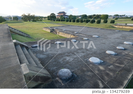 平城京跡の第二次大極殿跡 平城京跡の第二次大極殿跡 134279289