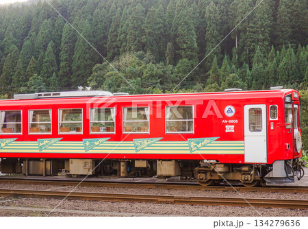 秋田内陸線 AN-8800形(阿仁合駅 2025.9) 秋田内陸線 AN-8800形(阿仁合駅 2025.9) 134279636