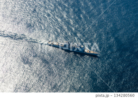 米海軍のミサイル巡洋艦 134280560