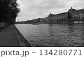 セーヌ川から見た川沿いの風景 134280771