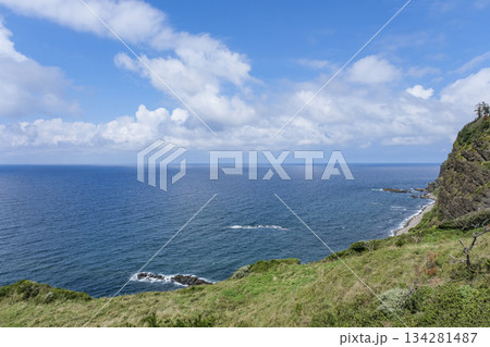 那久岬から見る日本海の水平線 134281487