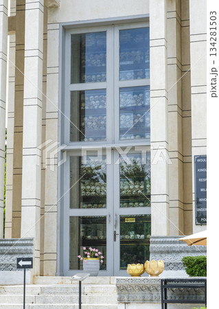 世界遺産にも指定されたキリングフィールドの慰霊塔 134281503