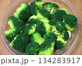 ゆでたブロッコリー 134283917
