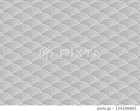 灰色の青海波のパターン 灰色の青海波のパターン 134286665