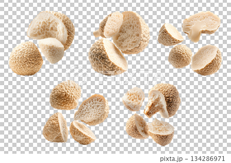 Set of white truffles isolated on white transparent background, great for culinary and gourmet themes Set of white truffles isolated on white transparent background, great for culinary and gourmet themes 134286971