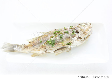 シログチの下ごしらえ シログチの下ごしらえ 134293580