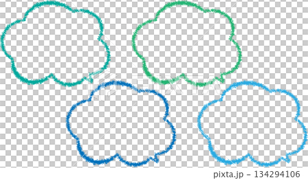 クレヨンで描かれた色々なカラフルな雲の形のフレームセット。らくがき クレヨンで描かれた色々なカラフルな雲の形のフレームセット。らくがき 134294106
