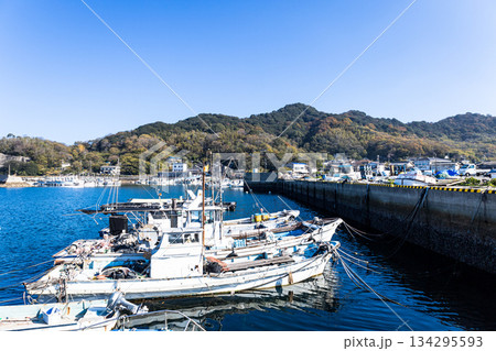 広島県福山市沖にある離島 広島県福山市沖にある離島 134295593