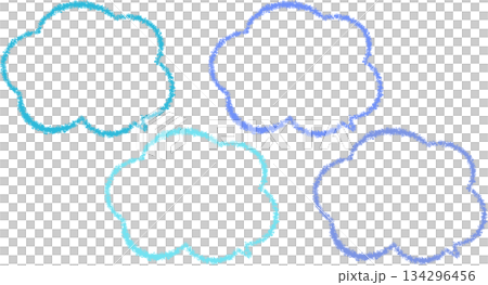 クレヨンで描いたシンプルなもこもこふきだしセット。4色の吹き出しセット。雲の形の手描き風。 134296456