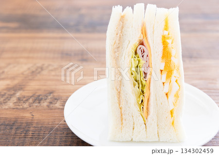 おいしいミックスサンド 134302459