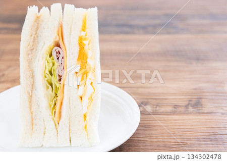 おいしいミックスサンド おいしいミックスサンド 134302478