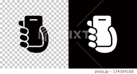 スマートフォンを持つ手のアイコン,SNSや連絡を表すアイコン スマートフォンを持つ手のアイコン,SNSや連絡を表すアイコン 134304188