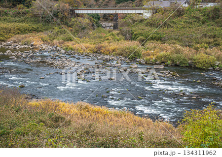 初冬の木津川風景　関西本線鉄橋　京都府笠置町 134311962