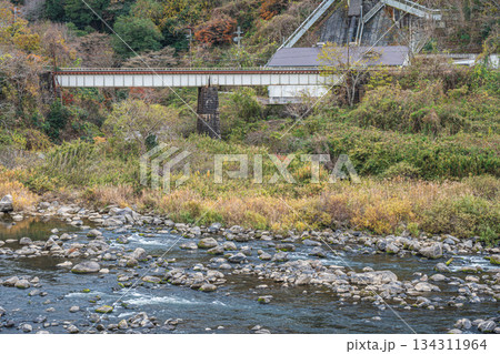 初冬の木津川風景 関西本線鉄橋 京都府笠置町 初冬の木津川風景 関西本線鉄橋 京都府笠置町 134311964