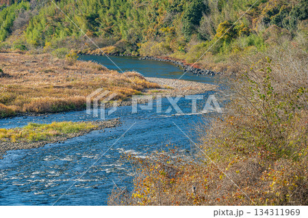 初冬の木津川風景　京都府笠置町 134311969