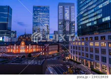《東京都》東京駅の夜景 134319439