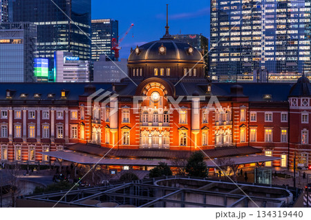 《東京都》東京駅の夜景 134319440
