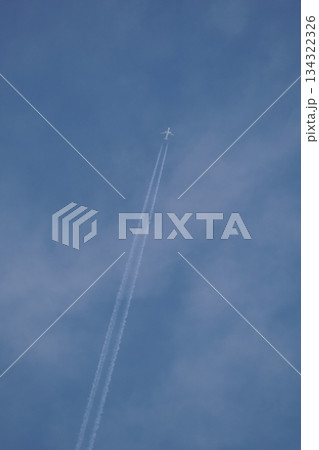 飛行機雲 飛行機雲 134322326