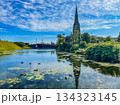 湖面に反射する教会 134323145