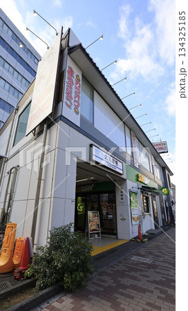 京浜急行空港線の大鳥居駅東口 134325185