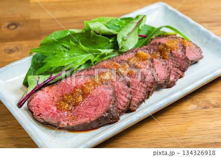 ローストビーフ 134326918