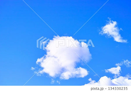 青空と雲イメージ 134330235