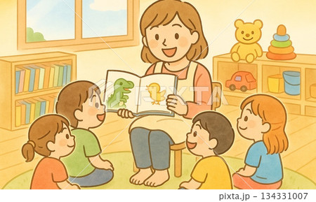 保育園で絵本を読み聞かせる保育士と子どもたちのやさしい時間 134331007