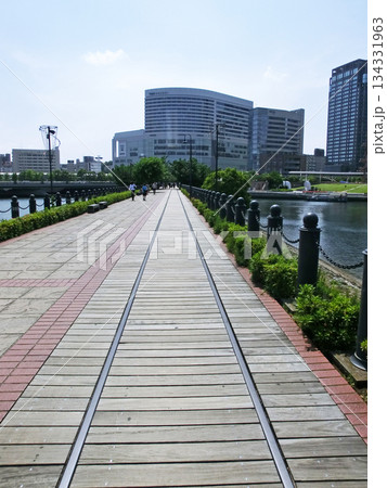 汽車道と横浜コレットマーレ（神奈川県横浜市） 134331963