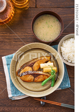 鰤（ブリ）の照り焼きの和定食 134332212